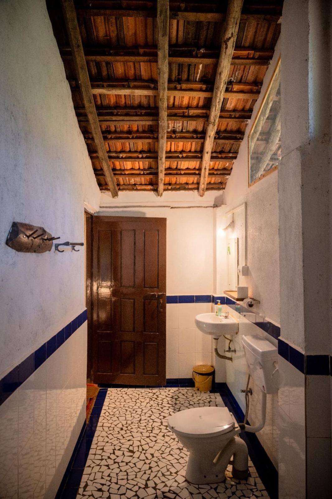 Nature'S Nest Eco Resort Goa, Near Dudhsagar Waterfalls Molem Bagian luar foto