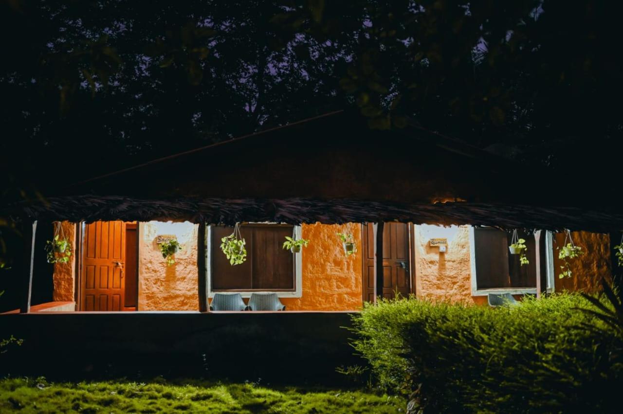 Nature'S Nest Eco Resort Goa, Near Dudhsagar Waterfalls Molem Bagian luar foto